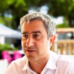 François Ruffin, candidat à la présidentielle, critique la distance avec les électeurs.