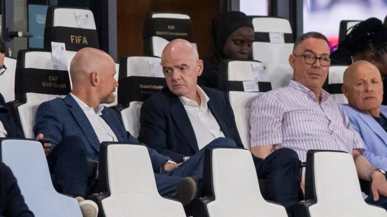 La FIFA présente des excuses après son projet d’investissements privés et soutient Infantino.