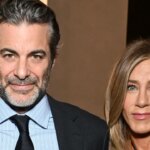 Jennifer Aniston et Jim Curtis : des proches s’inquiètent d’un lien trop fusionnel.