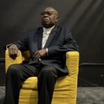 Femua : Pierre Akendengué partage son expérience musicale avec les jeunes talents africains.