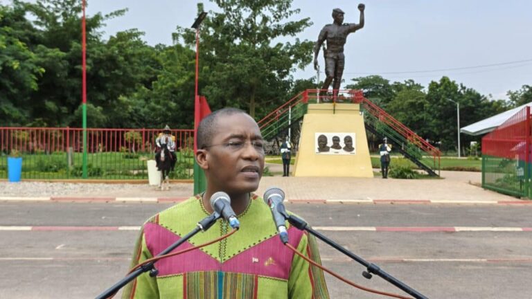 Burkina Faso : tensions croissantes entre le gouvernement et les groupes de défense des droits humains.
