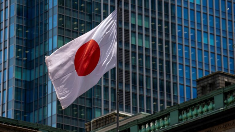 La Banque du Japon maintient ses taux d’intérêt inchangés, à l’instar de la Réserve fédérale américaine.
