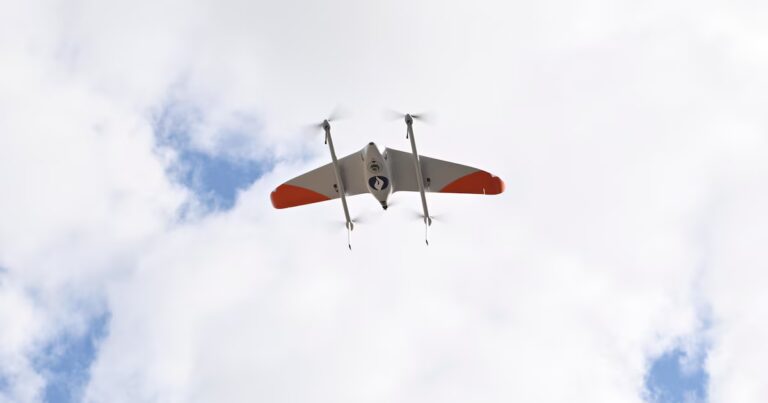 Des zones de police côtières testent un drone pour surveiller l’immigration illégale.