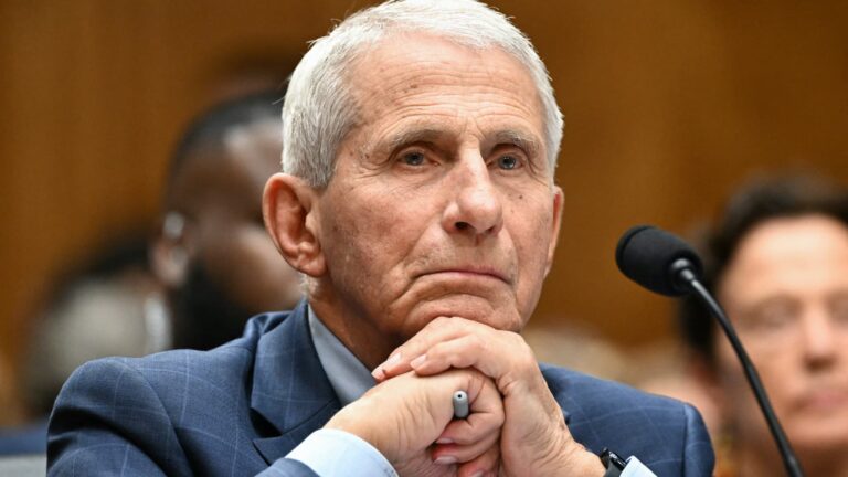 Le Sénat américain déclare Anthony Fauci coupable d’outrage devant le Congrès