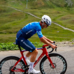 Valentin Madouas quitte la Groupama-FDJ United, un changement dans l&rsquo;équipe cycliste.