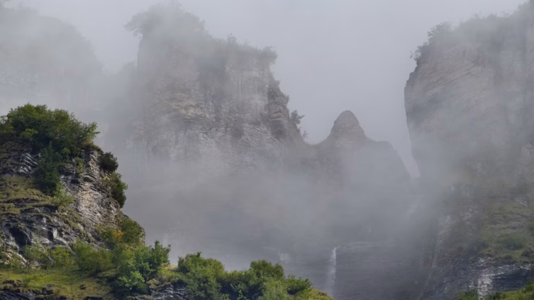 Coulée de boue en Haute-Savoie : les secours à la recherche d’une personne disparue