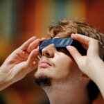 Éclipse : astronomes et passionnés partagent conseils pour l’observation et la photographie.
