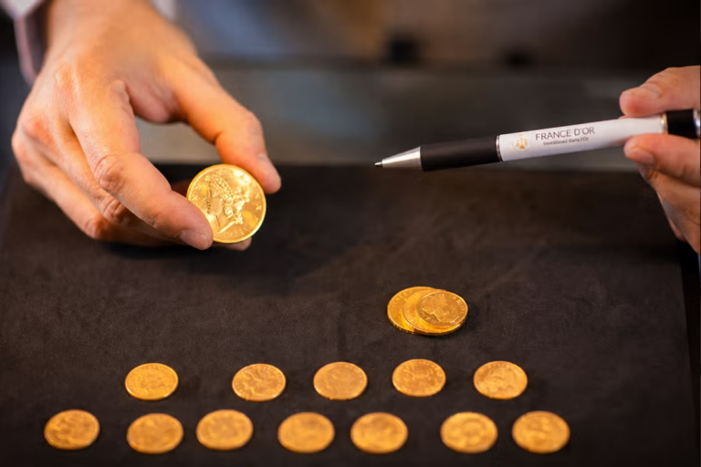 Cours de l’or : analyse des tendances pour la vente de bijoux ou l’investissement en or