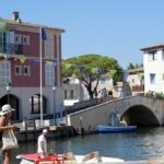 Port Grimaud envisage de se détacher de Grimaud pour devenir un village autonome.