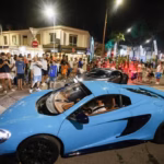 À Juan-les-Pins, un habitant dénonce les dangers des accélérations d&rsquo;automobilistes perturbant la parade des supercars.
