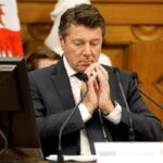 Christian Estrosi impliqué dans une collision avec un cycliste professionnel à Megève