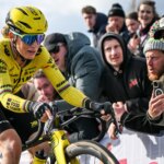 Tour de France Femmes : Ferrand-Prévot maintenue en course pour le maillot jaune malgré les critiques.