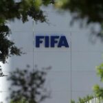 La FIFA reconnaît des erreurs après la controverse sur l’ouverture aux investisseurs privés.