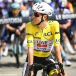 Tadej Pogacar devance 1.177 cyclistes amateurs sur une montée de 15 km.