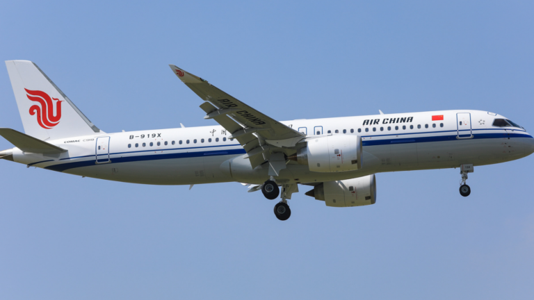 Le C919 réalise sa première liaison commerciale internationale entre la Chine et la Mongolie.
