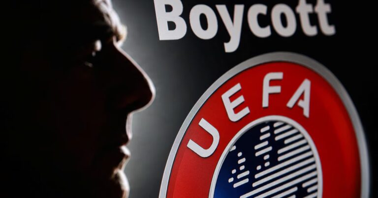 FIFA : Gianni Infantino abandonne son projet de cession de la Coupe du monde face à la contestation.