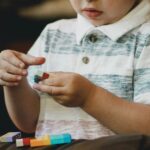 Autisme : des scientifiques envisagent une nouvelle définition pour mieux cerner le trouble