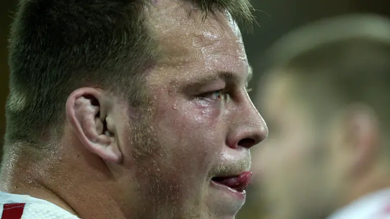 Des anciens joueurs de rugby intègrent un procès sur les commotions cérébrales.