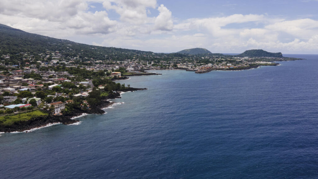 Comores : le gouvernement s’oppose à l’aide française conditionnée pour Mayotte.