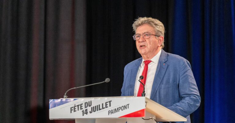 Des hauts fonctionnaires phrygiens collaborent en secret avec Jean-Luc Mélenchon.