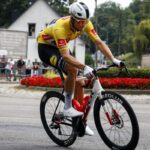 Jonathan Milan remporte la 2e étape du Tour de Pologne devant Paul Magnier.