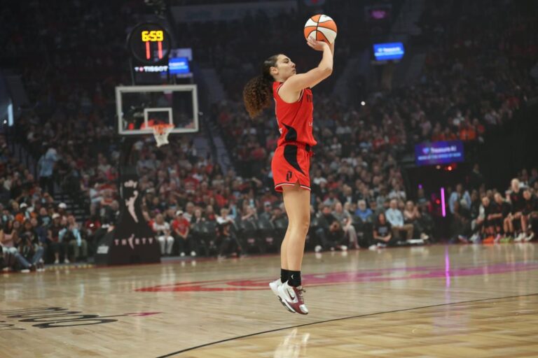 Portland bat Seattle en WNBA grâce à une performance clé de Carla Leite.