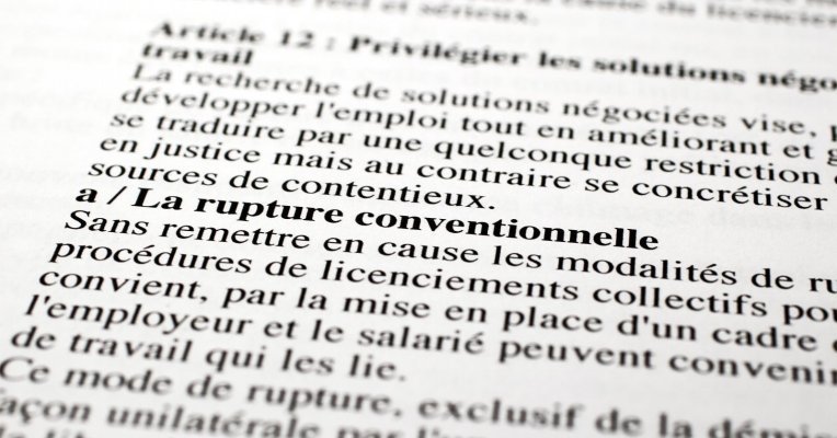 Rupture conventionnelle en France : implications pendant un arrêt maladie confirmé