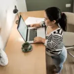 Autonomie des personnes handicapées : le défi du « débrouille-toi » en France.