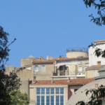 Enquête sur l’histoire des moulins de Marseille et leur préservation actuelle.