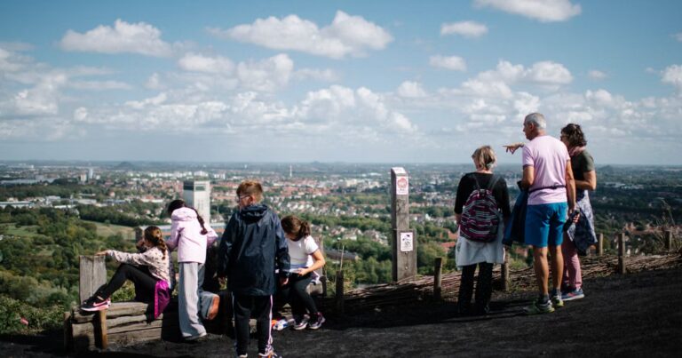 Lens, alternative à Giverny pour une escapade depuis Paris, attire les visiteurs.
