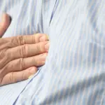 Brûlures d&rsquo;estomac : causes et signes d&rsquo;alerte à reconnaître pour la santé digestive.