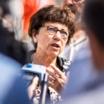La canicule pourrait coûter 15 milliards d’euros à la France, selon Monique Barbut.