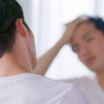Cannelle : étude examine son efficacité contre la calvitie chez les hommes.