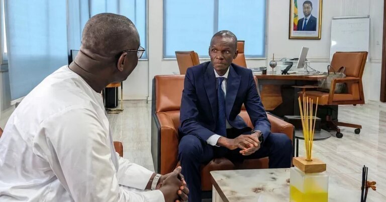 Rivalité entre Pastef et Kiiraay lors de la passation de service au Port de Dakar