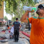 Aix : La chaleur intense affecte les ouvriers en bas du cours Sextius.