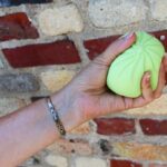 Enquête ouverte après qu’un enfant a été brûlé par un jouet « squishy » en France.