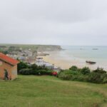 Plages du Débarquement : les projets éoliens suscitent des tensions en France