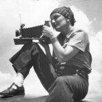 Dorothea Lange : Photographies révélatrices des conditions de vie des plus pauvres aux États-Unis.