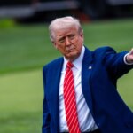 Donald Trump qualifie la Corée du Nord de « non menaçante » et stoppe les exercices militaires avec Séoul.