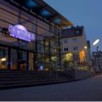 Cinecittà de Nuremberg installe le plus grand écran LED au monde pour des projections publiques.