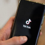 Disney et TikTok s&rsquo;associent pour permettre l&rsquo;utilisation d&rsquo;extraits de films.