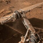 Deux panneaux solaires bloquent la transmission de succès d’une sonde sur Mars.