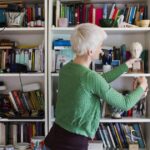 Une coach aide les seniors de Gingins à désencombrer leur maison efficacement.