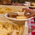 Fromage contaminé en Italie : le débat sur le lait cru relancé par des cas d&rsquo;intoxication.