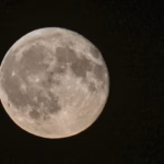 Un débris de fusée SpaceX devrait percuter la Lune, entraînant des observations scientifiques.
