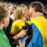 Armand Duplantis présente les membres clés de son entourage sportif et personnel.