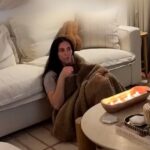 Le paradoxe des influenceurs : la solitude croissante chez les jeunes adultes en France