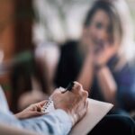 Les psychologues alertent sur l’éco-anxiété et l’importance de reconnaître ces craintes.