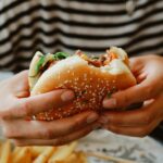 Les choix alimentaires des nutritionnistes dans les fast-foods en France.