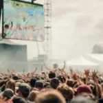 Festivals inclusifs : l’été 2026 en France adapte ses scènes pour tous les publics.